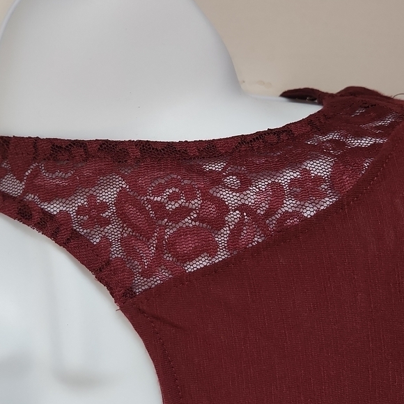 𝅺SO Heritage Lace Detail Tank - Picture 4 of 5